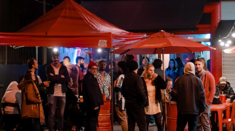 The Bowie: bar de Curitiba realiza festa de aniversário de David Bowie
